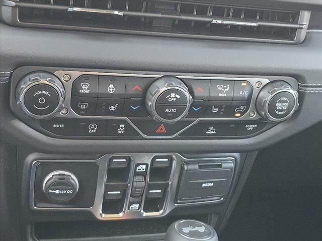 2025 Jeep Wrangler 4-Door Sahara - Photo 13