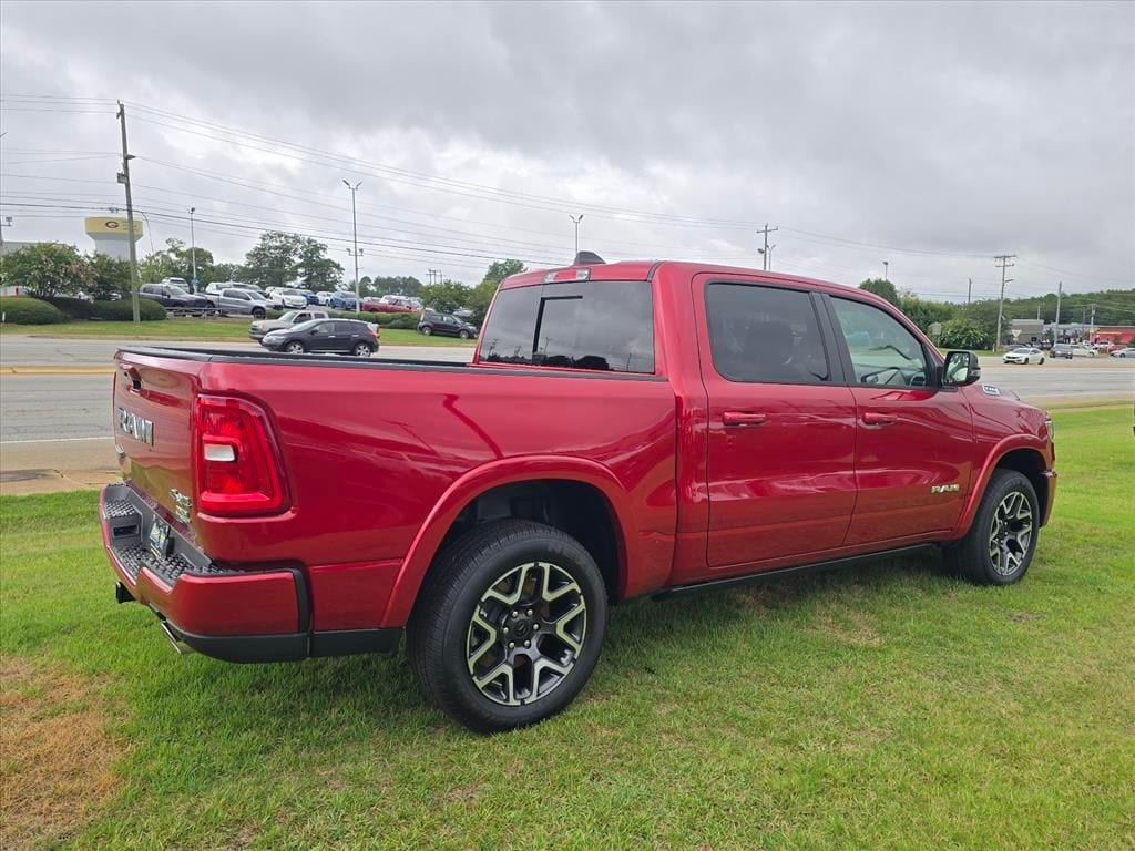 New 2026 Ram 1500 LARAMIE CREW CAB 4X4 5'7 BOX Pickup