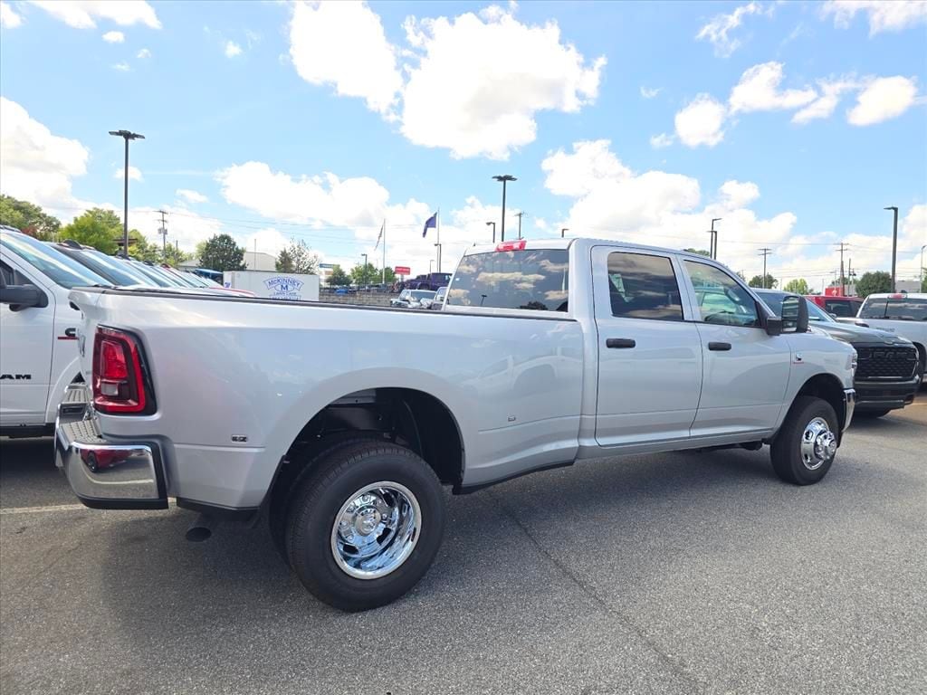 New 2026 Ram 3500 TRADESMAN CREW CAB 4X4 8' BOX Pickup