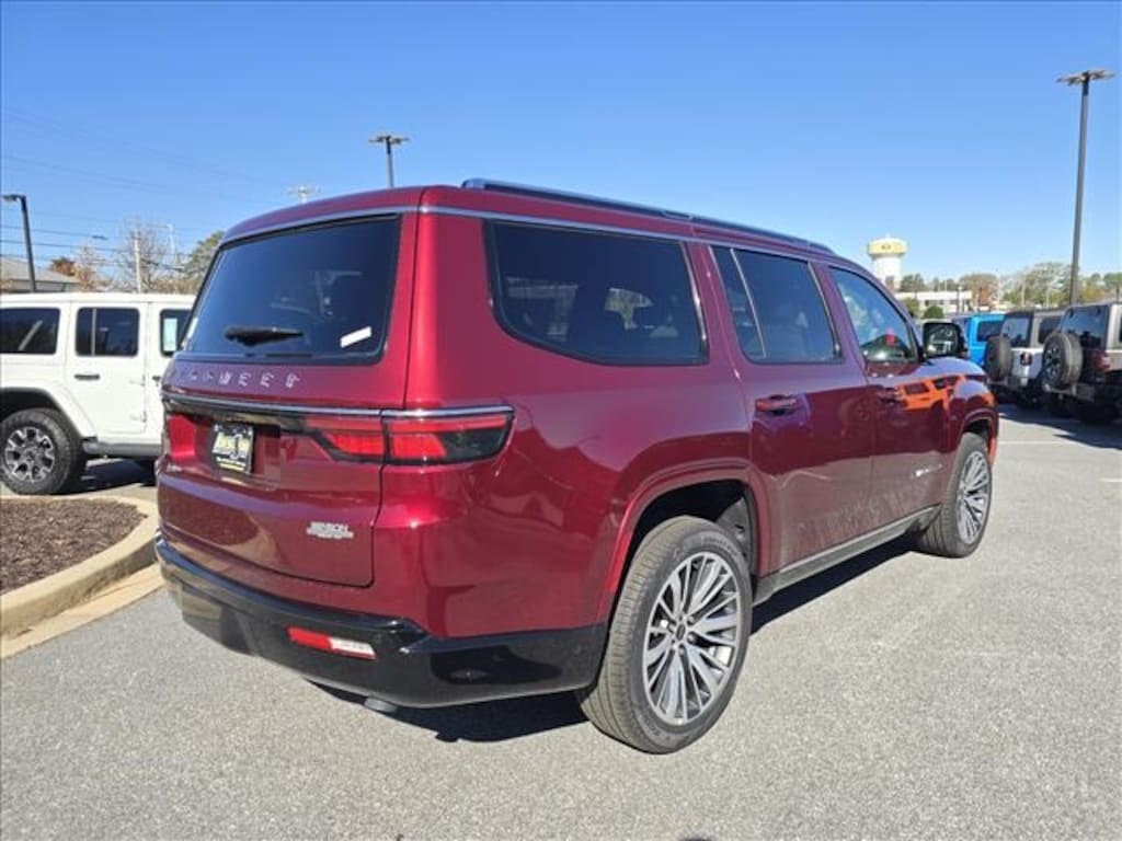 New 2025 Jeep Wagoneer LIMITED 4X4 Sport Utility