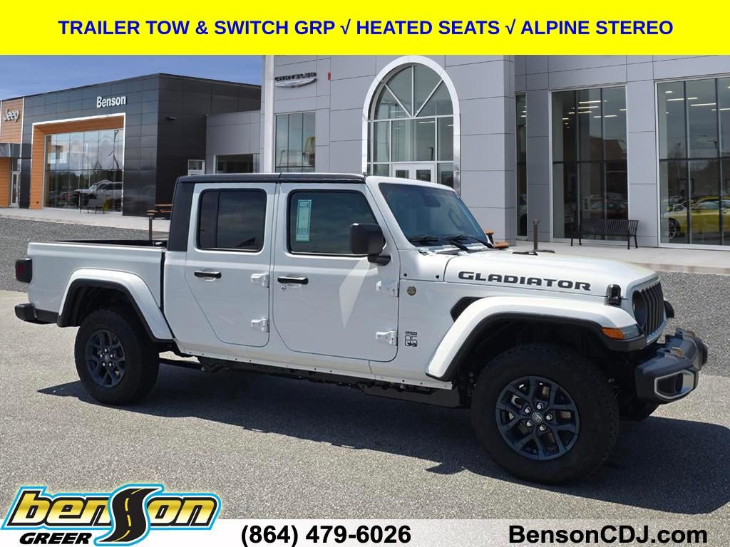 2026 Jeep Gladiator 85th Anniversary Edition Auto's photo