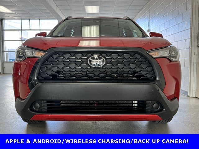 Used 2022 Toyota Corolla Cross LE with VIN 7MUCAAAG6NV013972 for sale in Greer, SC