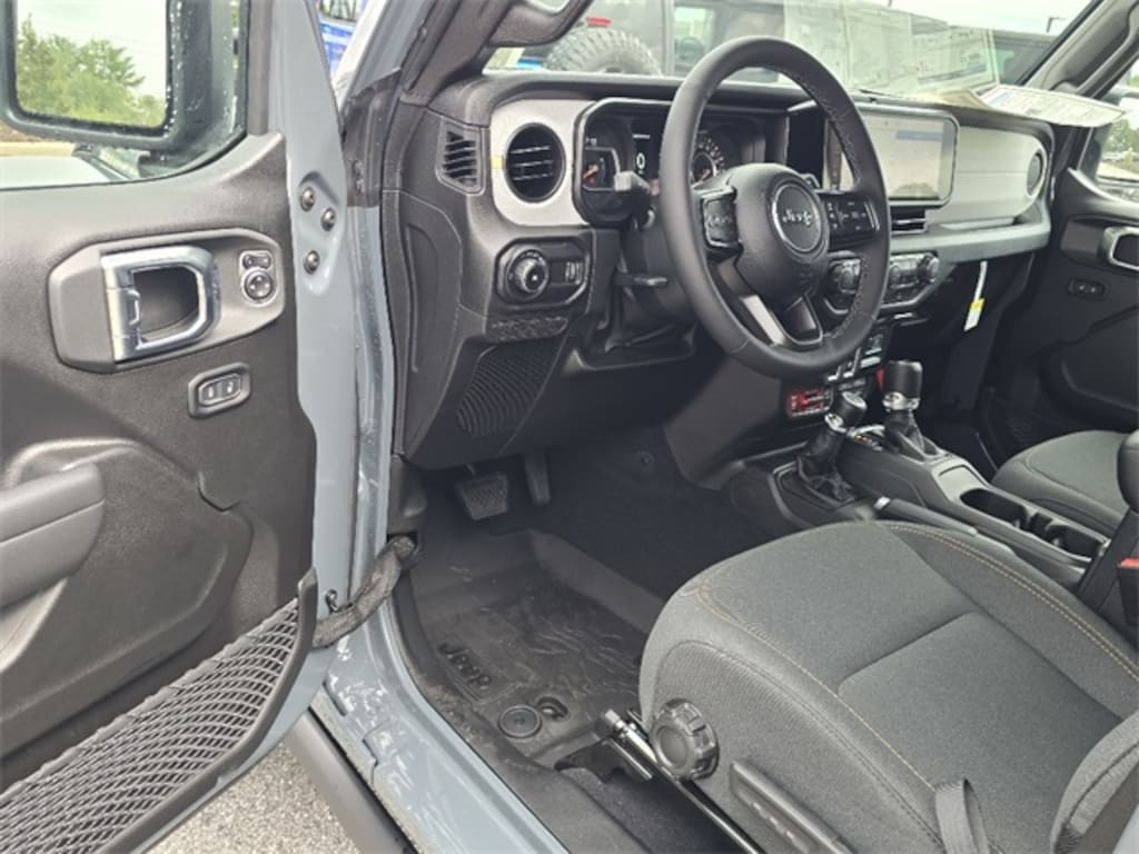 New 2026 Jeep Wrangler 2-DOOR WILLYS Sport Utility