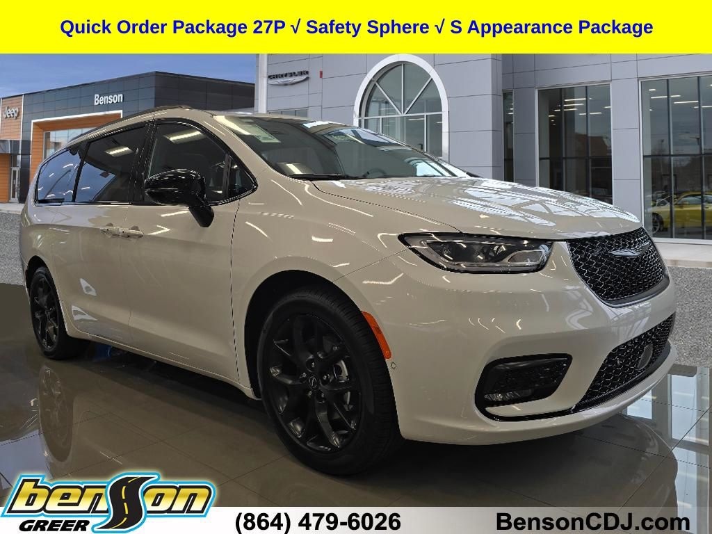 New 2026 Chrysler Pacifica LIMITED Passenger Van