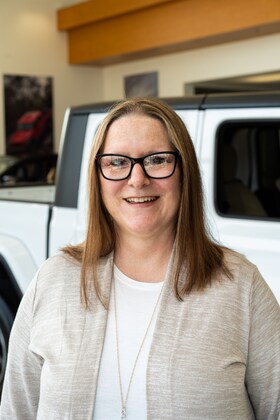Staff member Patricia Knight from ID_e867cc