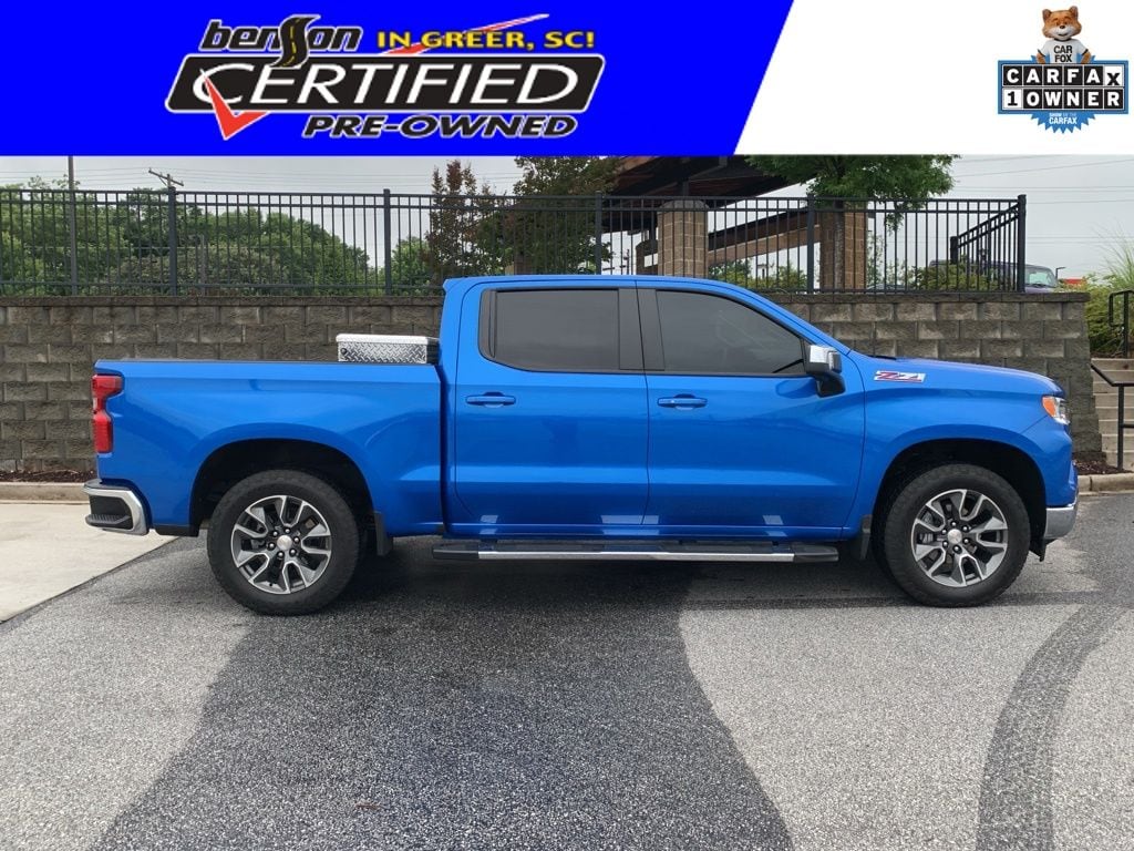 2025 Chevrolet Silverado 1500 LT 4X4 Crew Cab Short Box's photo