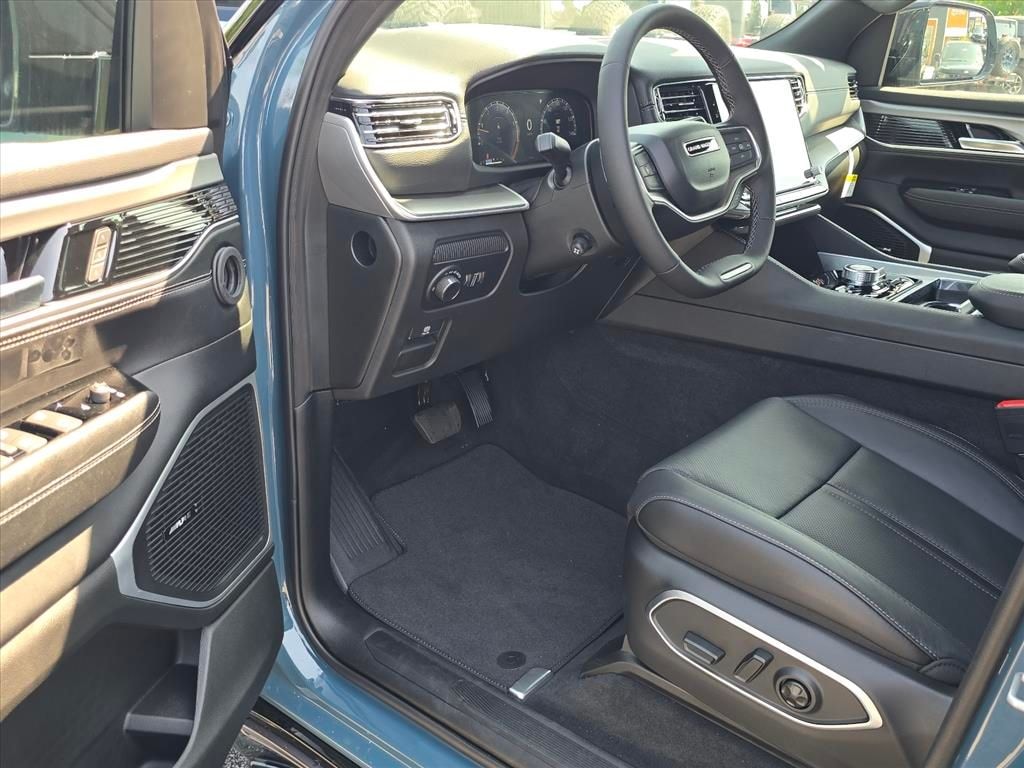 New 2026 Jeep Grand Wagoneer UPLAND 4X4 Sport Utility