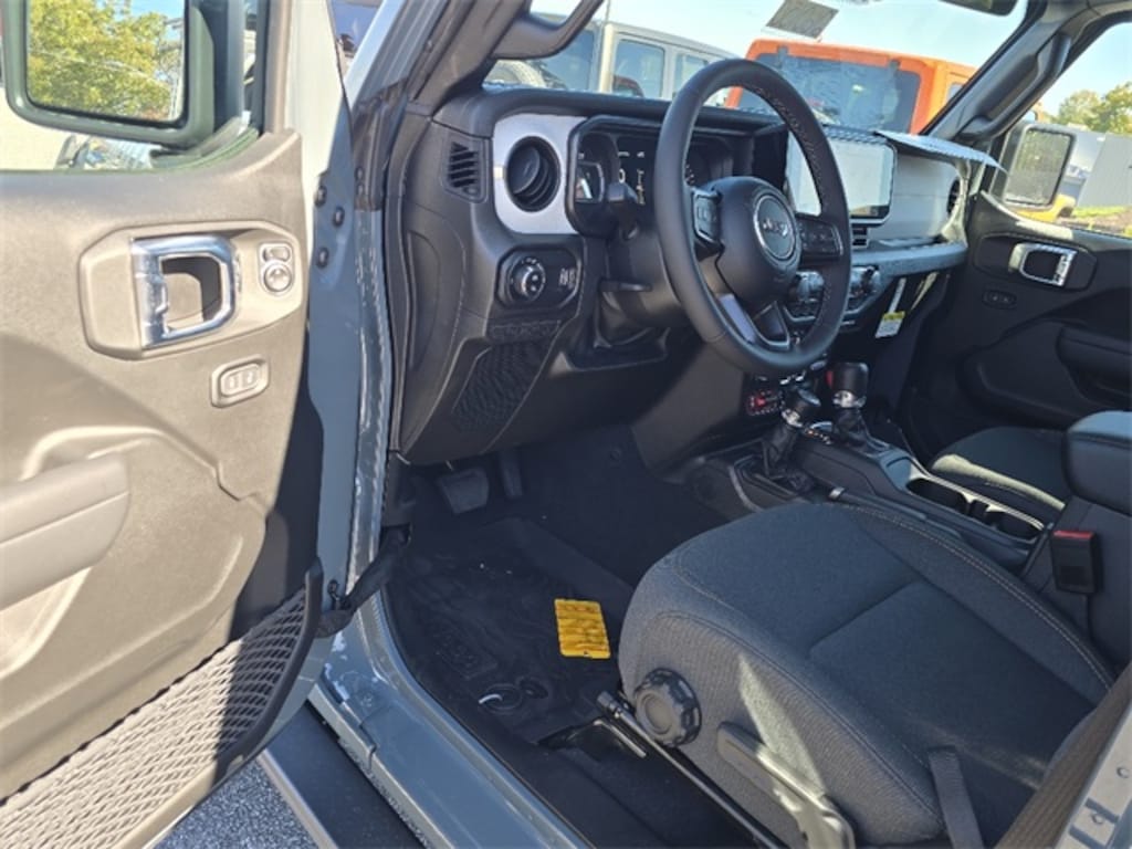 New 2026 Jeep Gladiator WILLYS 4X4 Pickup