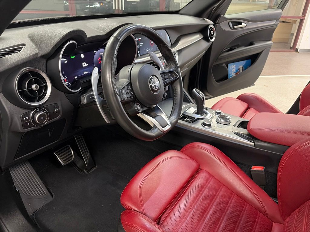 2024 Alfa Romeo Stelvio Veloce - Photo 15