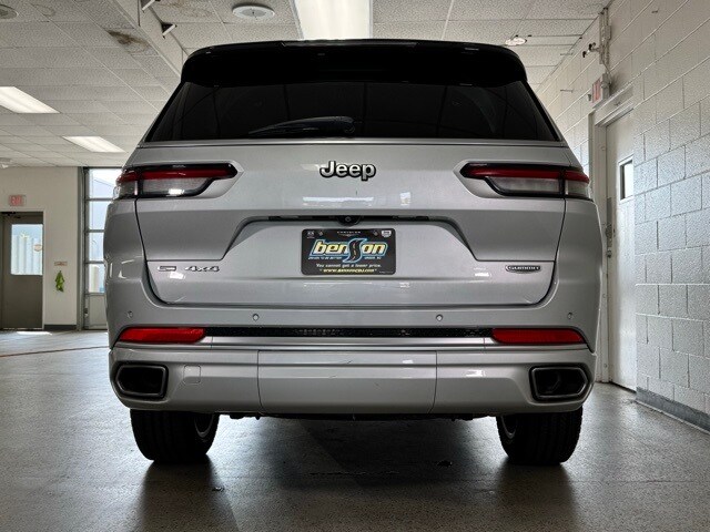 2021 Jeep Grand Cherokee L Summit photo 4