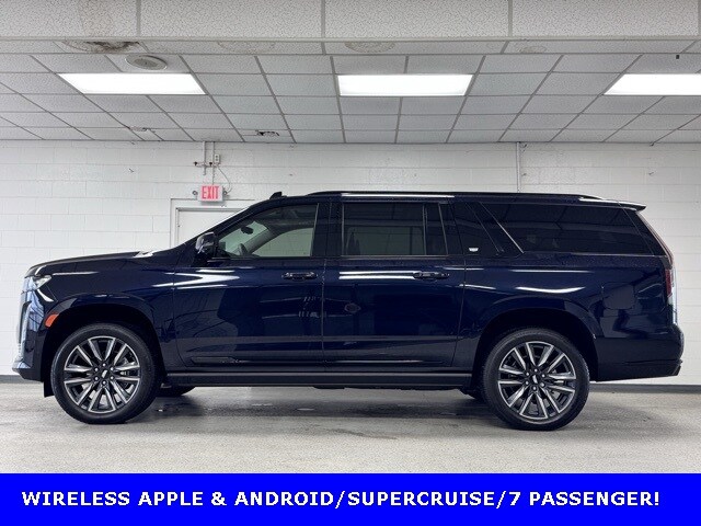 2024 Cadillac Escalade ESV Sport Platinum photo 3