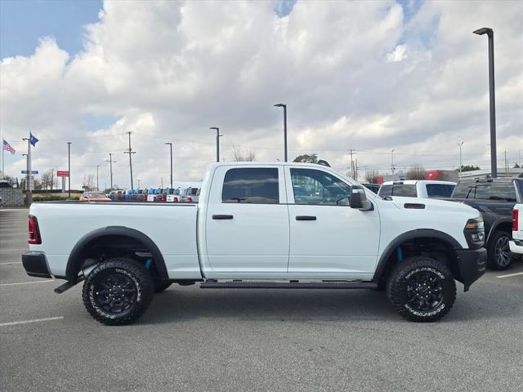 New 2026 Ram 2500 TRADESMAN CREW CAB 4X4 6'4 BOX Pickup