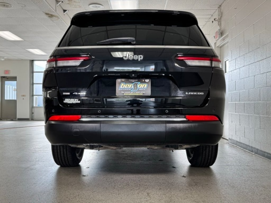 Used 2022 Jeep Grand Cherokee L Laredo Sport Utility
