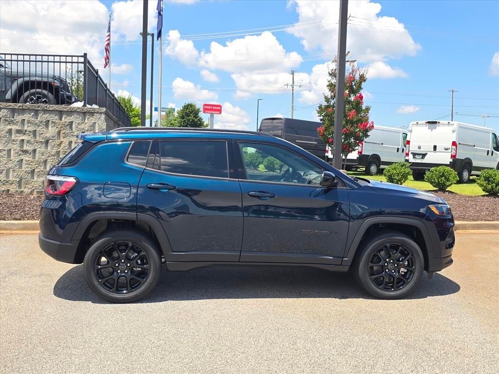 New 2026 Jeep Compass LATITUDE ALTITUDE 4X4 Sport Utility