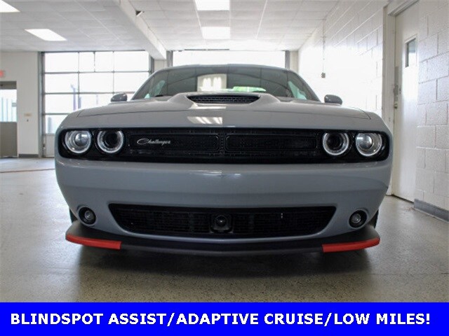 2022 Dodge Challenger R/T Scat Pack photo 2