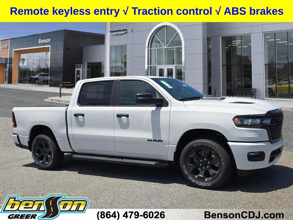 New 2026 Ram 1500 EXPRESS CREW CAB 4X4 5'7 BOX Pickup