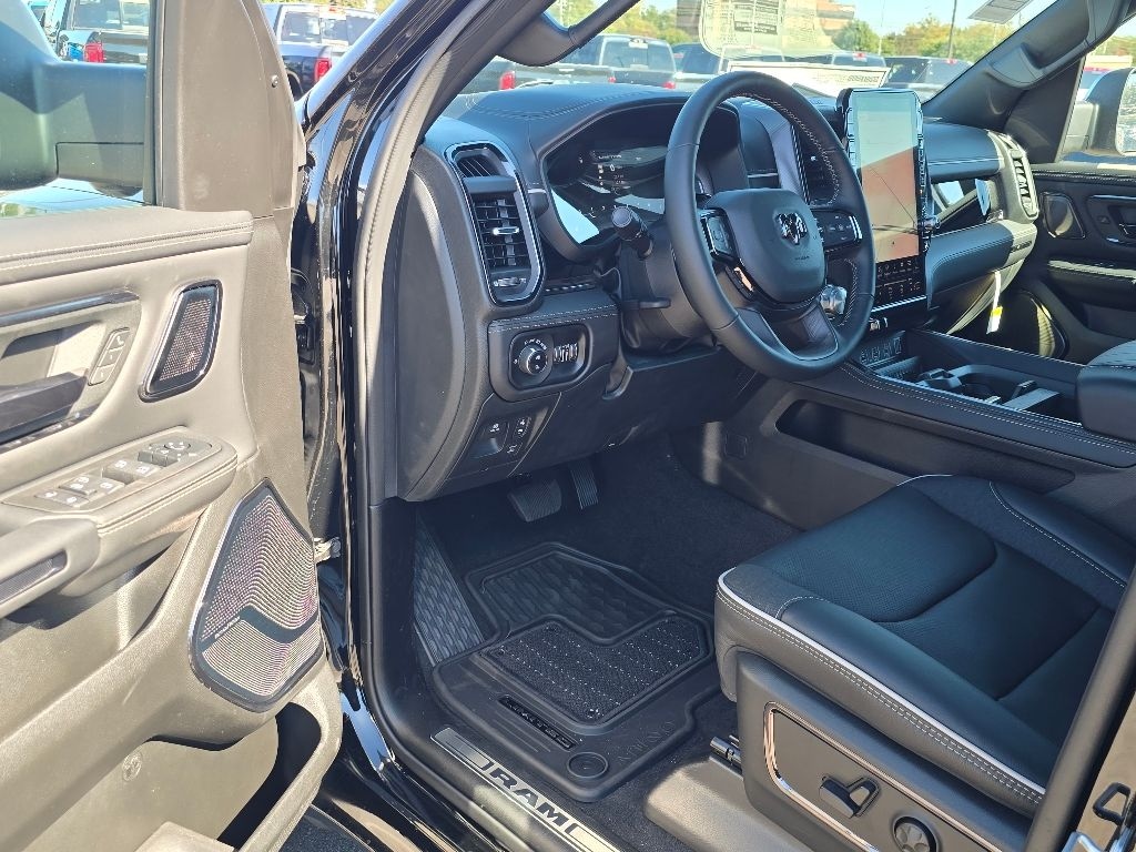 New 2026 Ram 1500 LIMITED CREW CAB 4X4 5'7 BOX Pickup