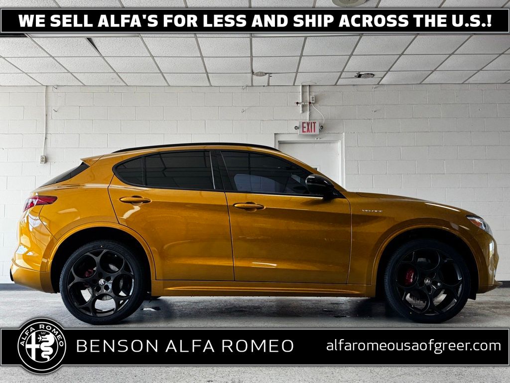 2023 Alfa Romeo Stelvio Veloce AWD's photo