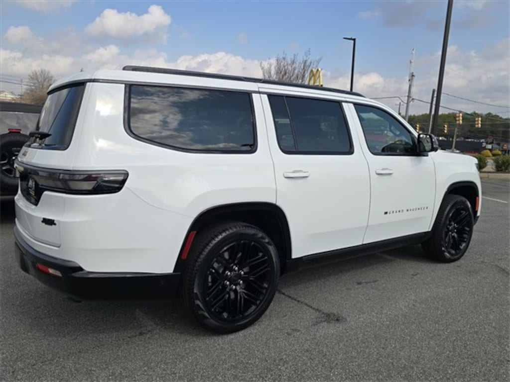 New 2026 Jeep Grand Wagoneer LIMITED RESERVE 4X4 Sport Utility