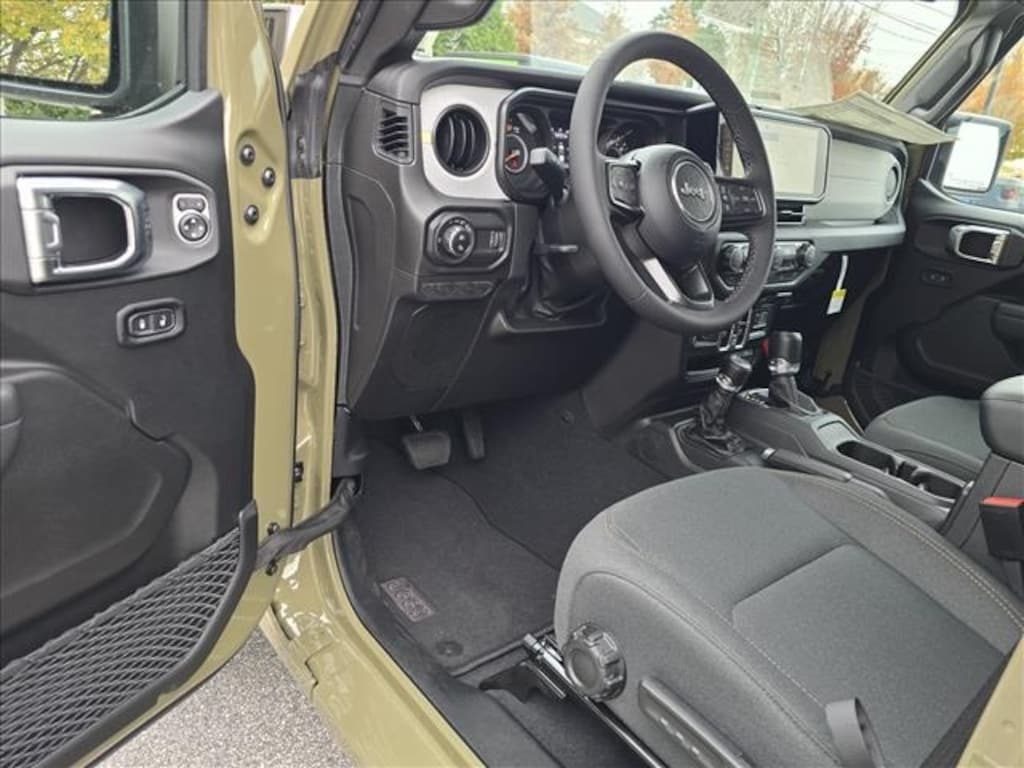 New 2026 Jeep Gladiator SPORT S 4X4 Pickup