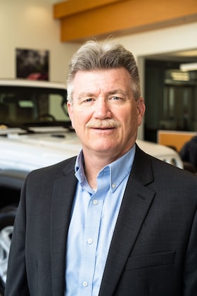 Staff member Jimmy Anderson from ID_985fb2