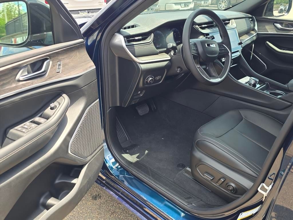 New 2026 Jeep Grand Cherokee L LIMITED RESERVE 4X4 Sport Utility