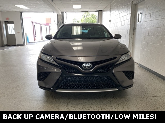 Used 2018 Toyota Camry XSE with VIN 4T1B61HK1JU056165 for sale in Greer, SC