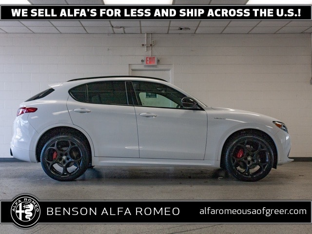 2022 Alfa Romeo Stelvio Ti Veloce's photo