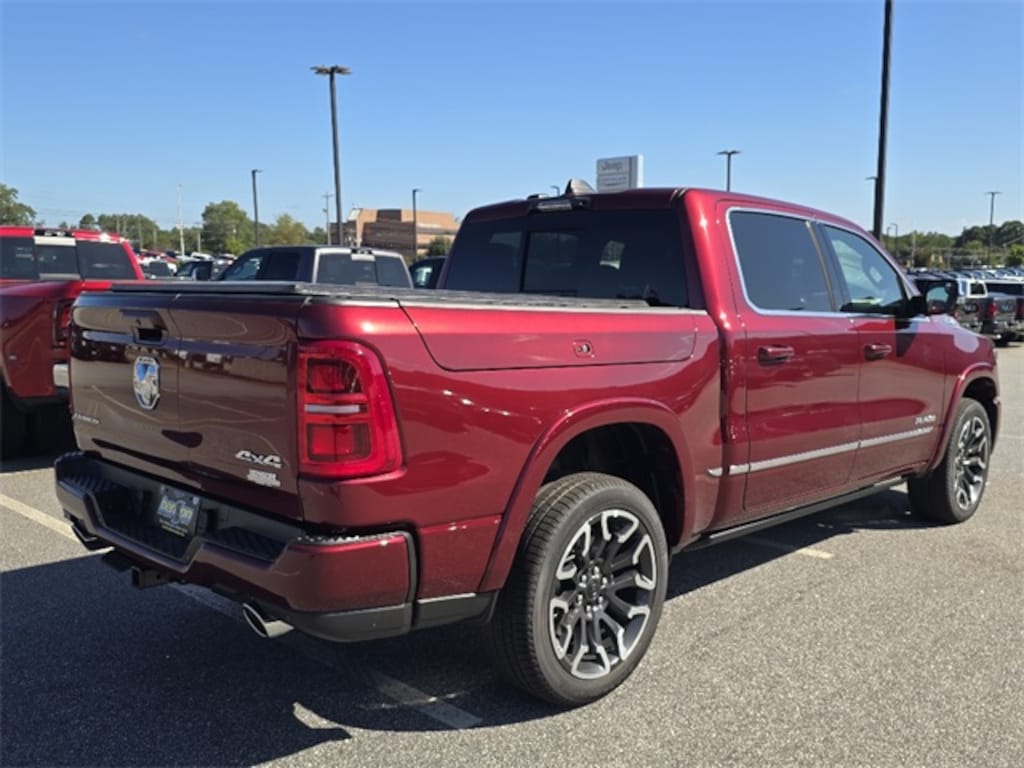 New 2026 Ram 1500 LIMITED CREW CAB 4X4 5'7 BOX Pickup