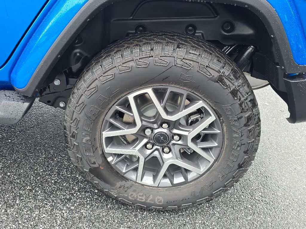 2025 Jeep Wrangler 4-Door Sahara - Photo 7