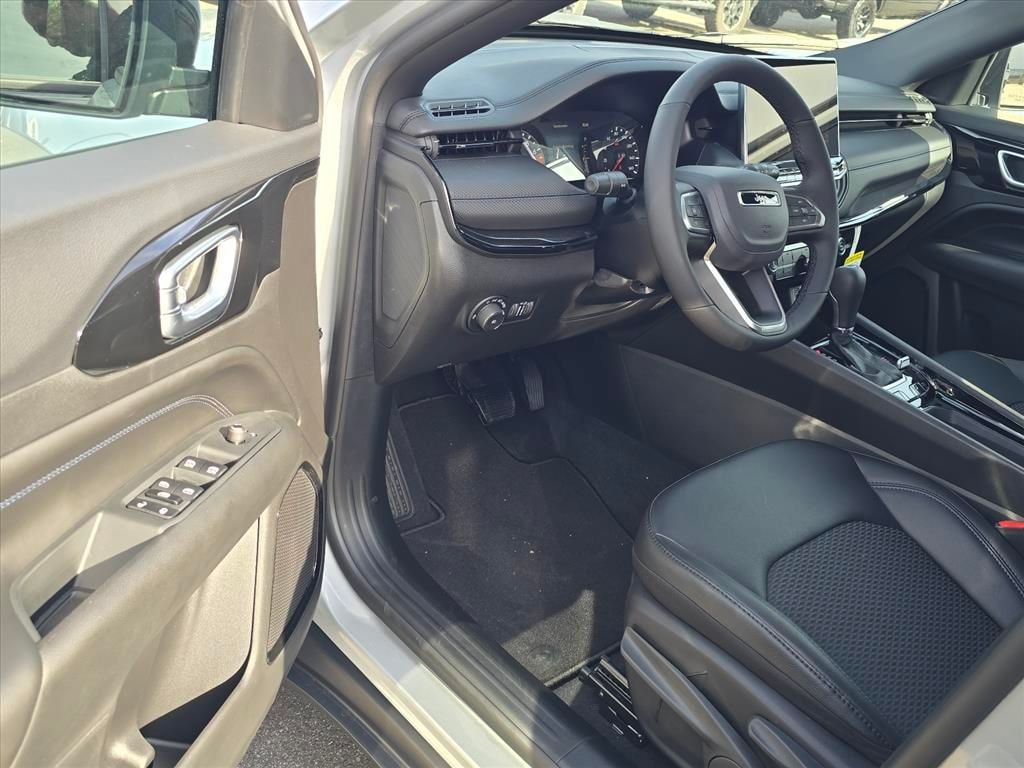 New 2026 Jeep Compass LATITUDE ALTITUDE 4X4 Sport Utility