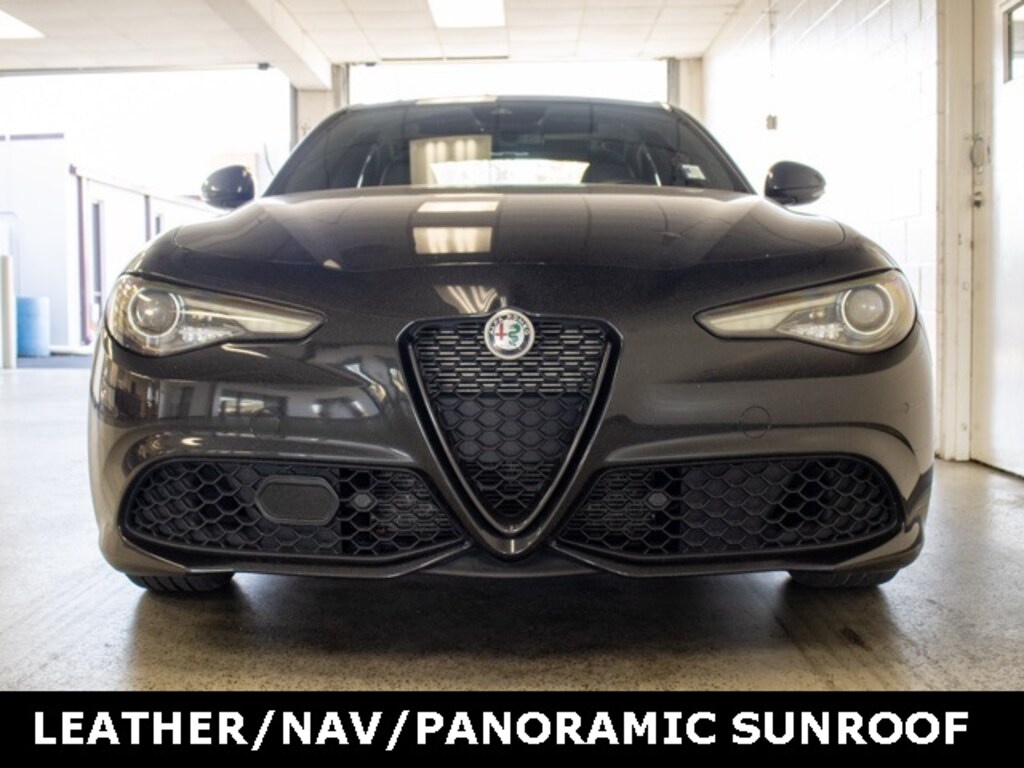 Used 2022 Alfa Romeo Giulia Veloce Sedan