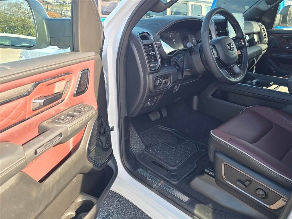 New 2026 Ram 1500 LIMITED CREW CAB 4X4 5'7 BOX Pickup