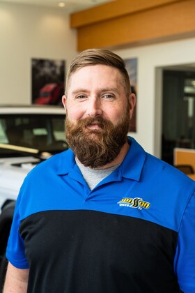 Staff member Justin Jones from ID_4a8f17
