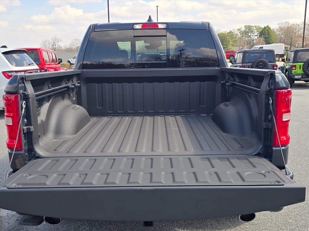 2026 RAM 1500 Laramie - Photo 9
