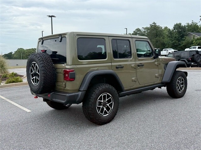 2025 Jeep Wrangler Rubicon photo 3