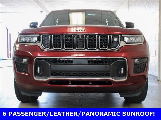 2021 Jeep Grand Cherokee Overland Sport photo 2