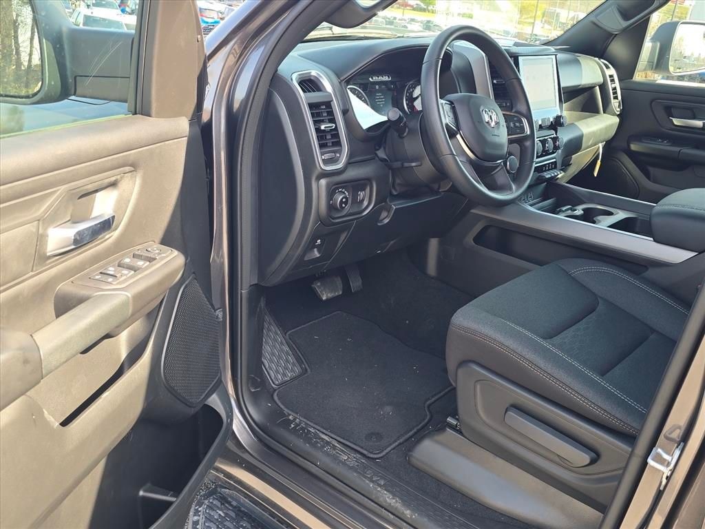 New 2026 Ram 1500 EXPRESS CREW CAB 4X4 5'7 BOX Pickup
