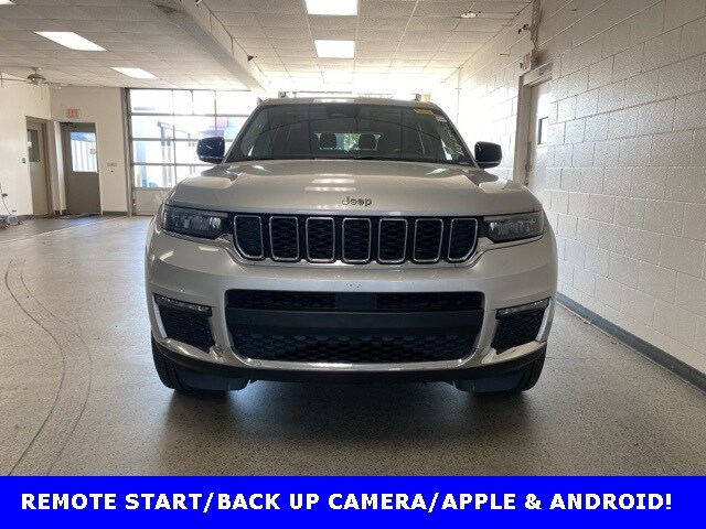 2022 Jeep Grand Cherokee Limited photo 2