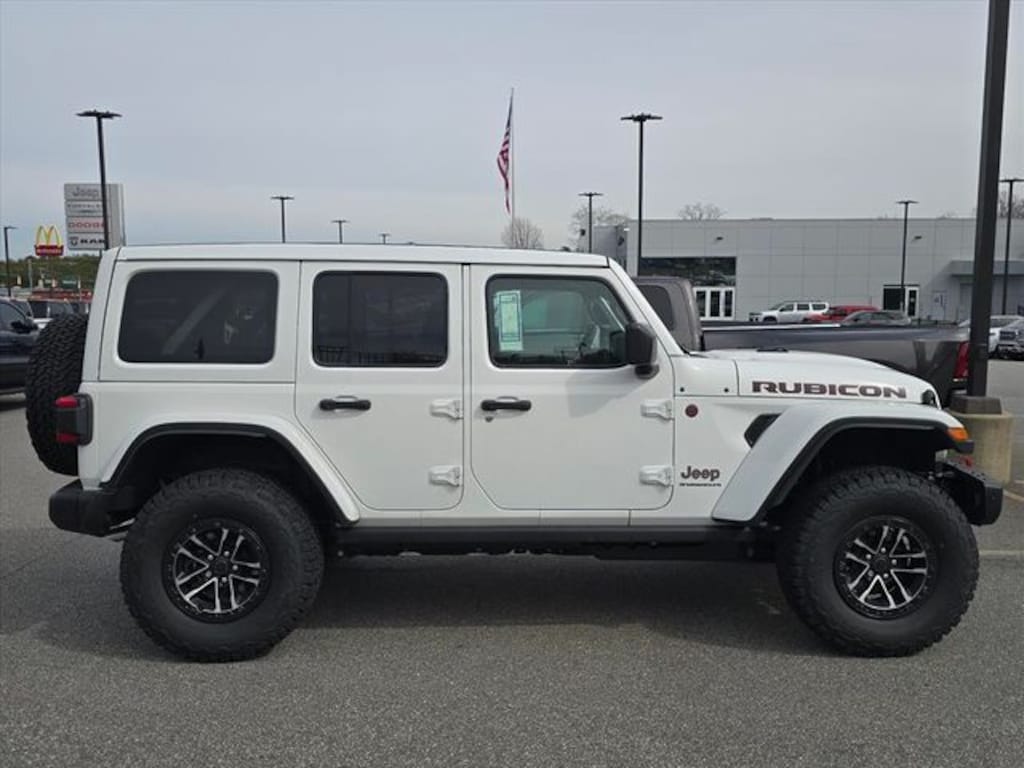 New 2026 Jeep Wrangler 4-DOOR RUBICON X Sport Utility