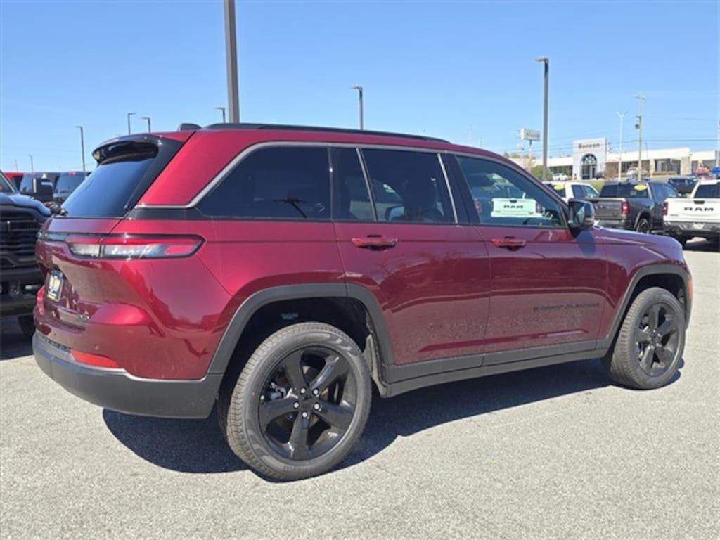 New 2026 Jeep Grand Cherokee LIMITED 4X2 Sport Utility