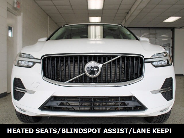 2022 Volvo XC60 B5 Momentum photo 2