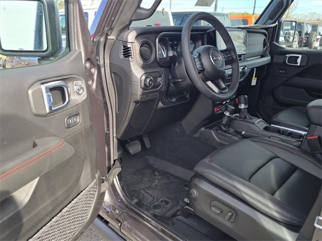 New 2026 Jeep Wrangler 4-DOOR RUBICON X Sport Utility