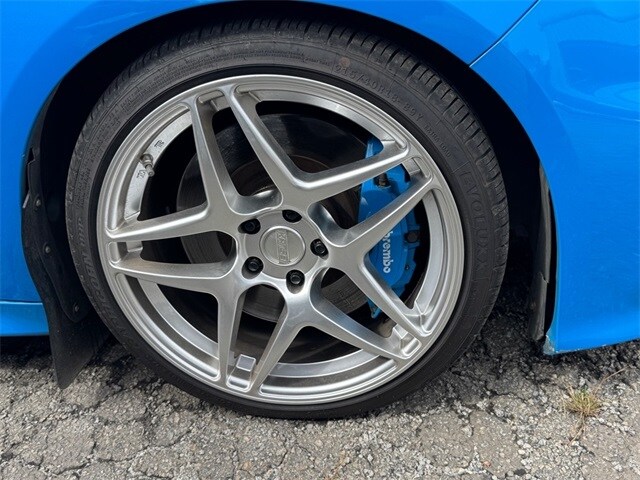 2017 Ford Focus RS photo 2
