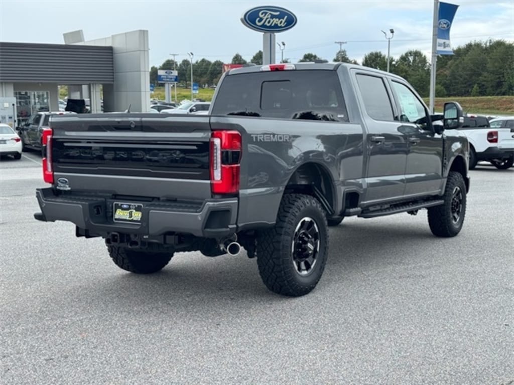 New 2026 Ford F-350 Super Duty Platinum 4x4 Platinum Crew Cab 6.8 ft. SB SRW Pickup