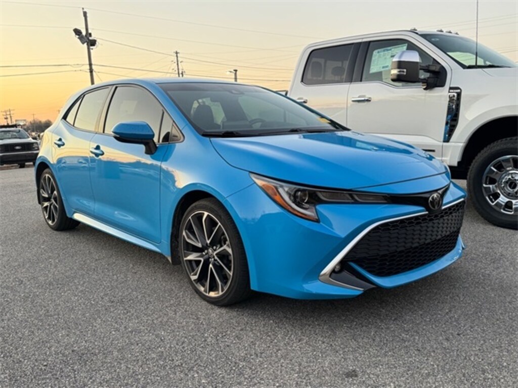 Used 2019 Toyota Corolla Hatchback SE Hatchback