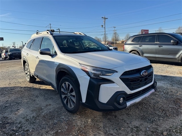 2024 Subaru Outback Touring's photo