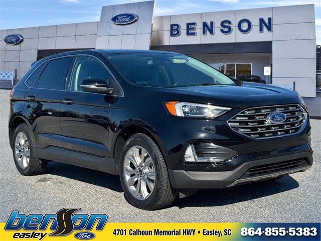 2024 Ford Edge Titanium's photo