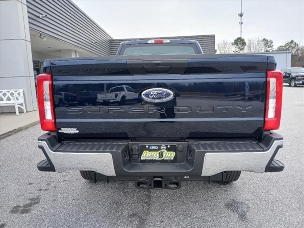 New 2025 Ford F-250 Super Duty XL 4x4 XL Regular Cab 8 ft. LB Pickup
