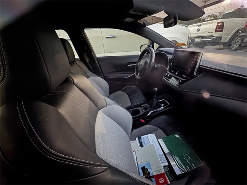 Used 2019 Toyota Corolla Hatchback SE Hatchback